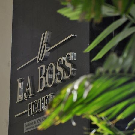 La Boss Hotel Malacca Extérieur photo
