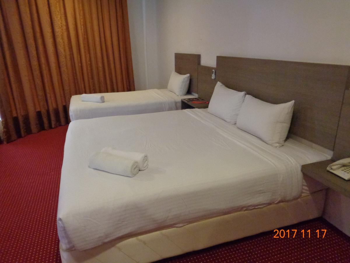 La Boss Hotel Malacca Extérieur photo