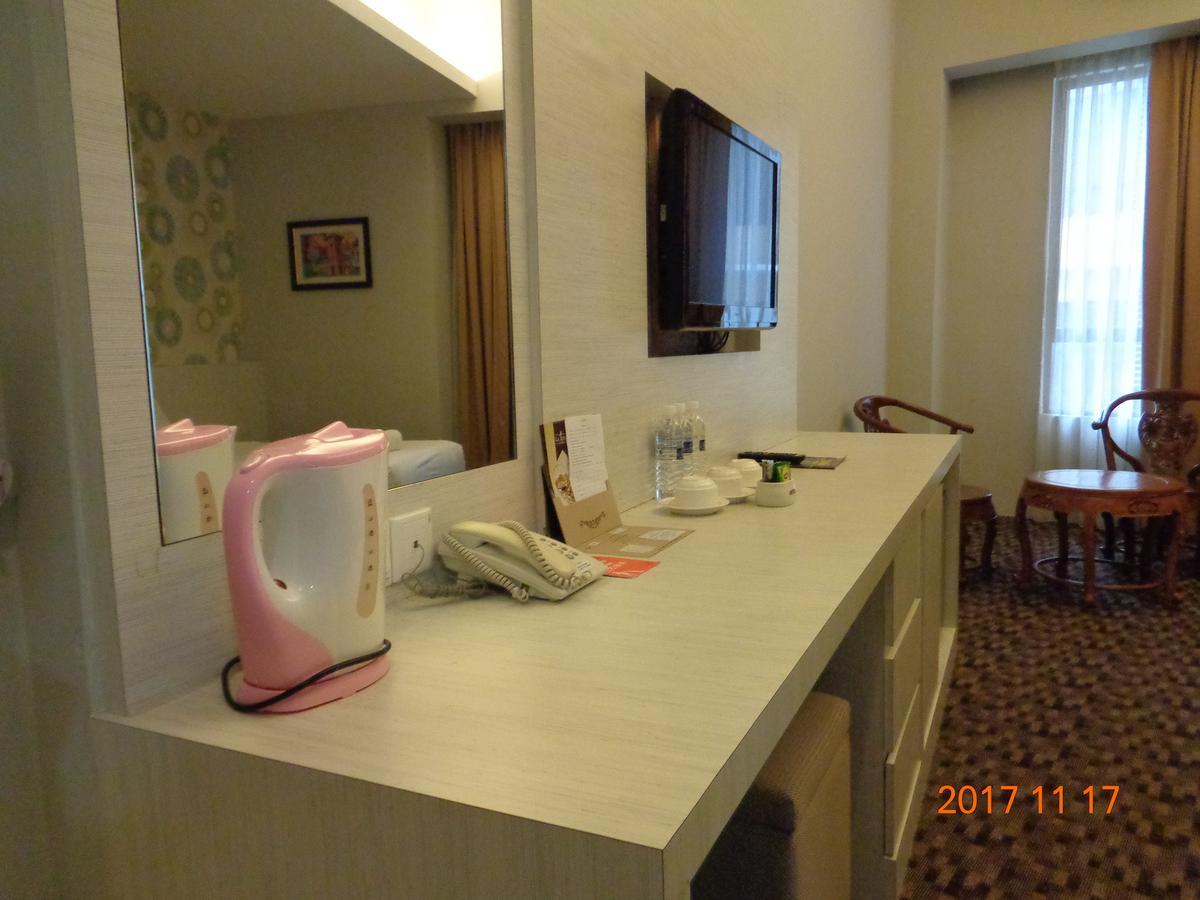 La Boss Hotel Malacca Extérieur photo