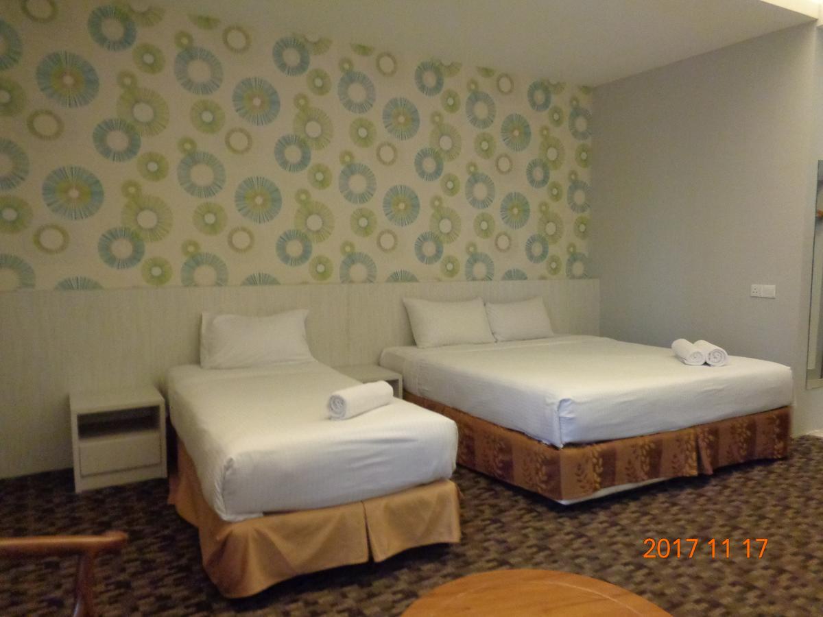 La Boss Hotel Malacca Extérieur photo