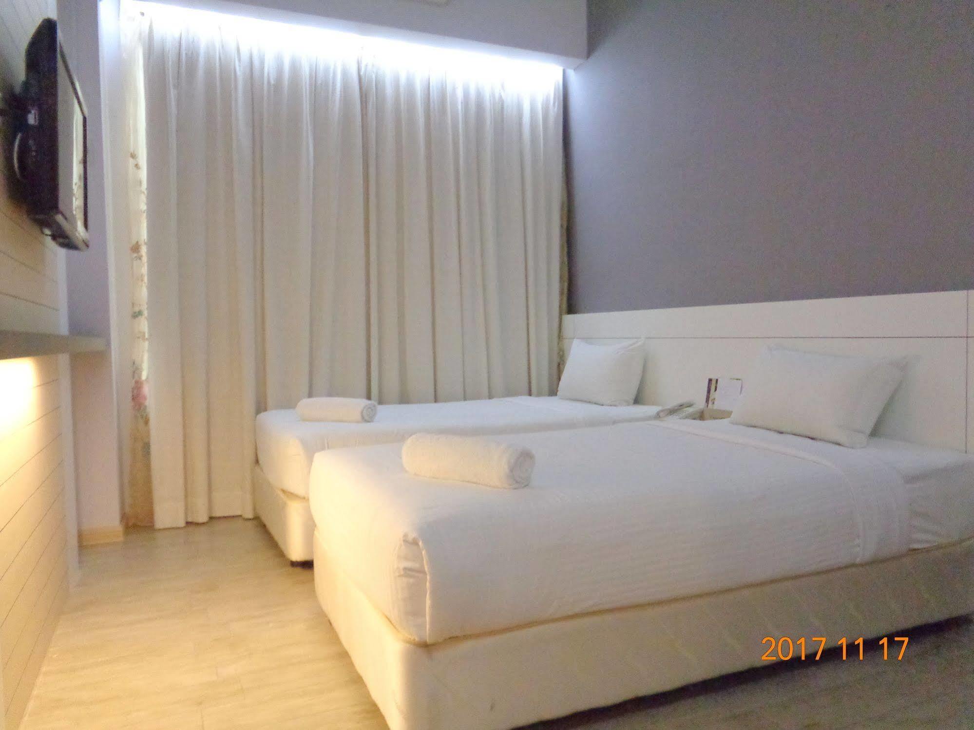 La Boss Hotel Malacca Extérieur photo