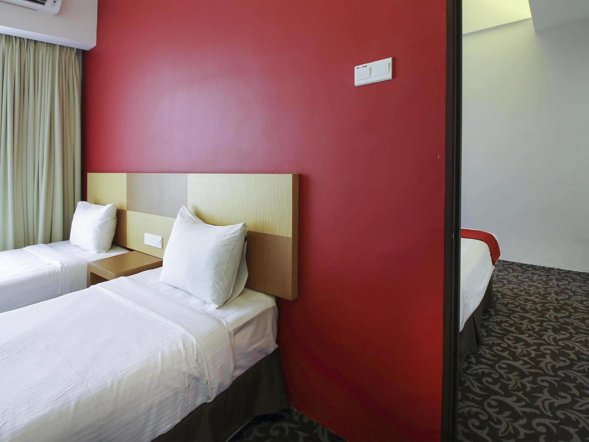 La Boss Hotel Malacca Extérieur photo