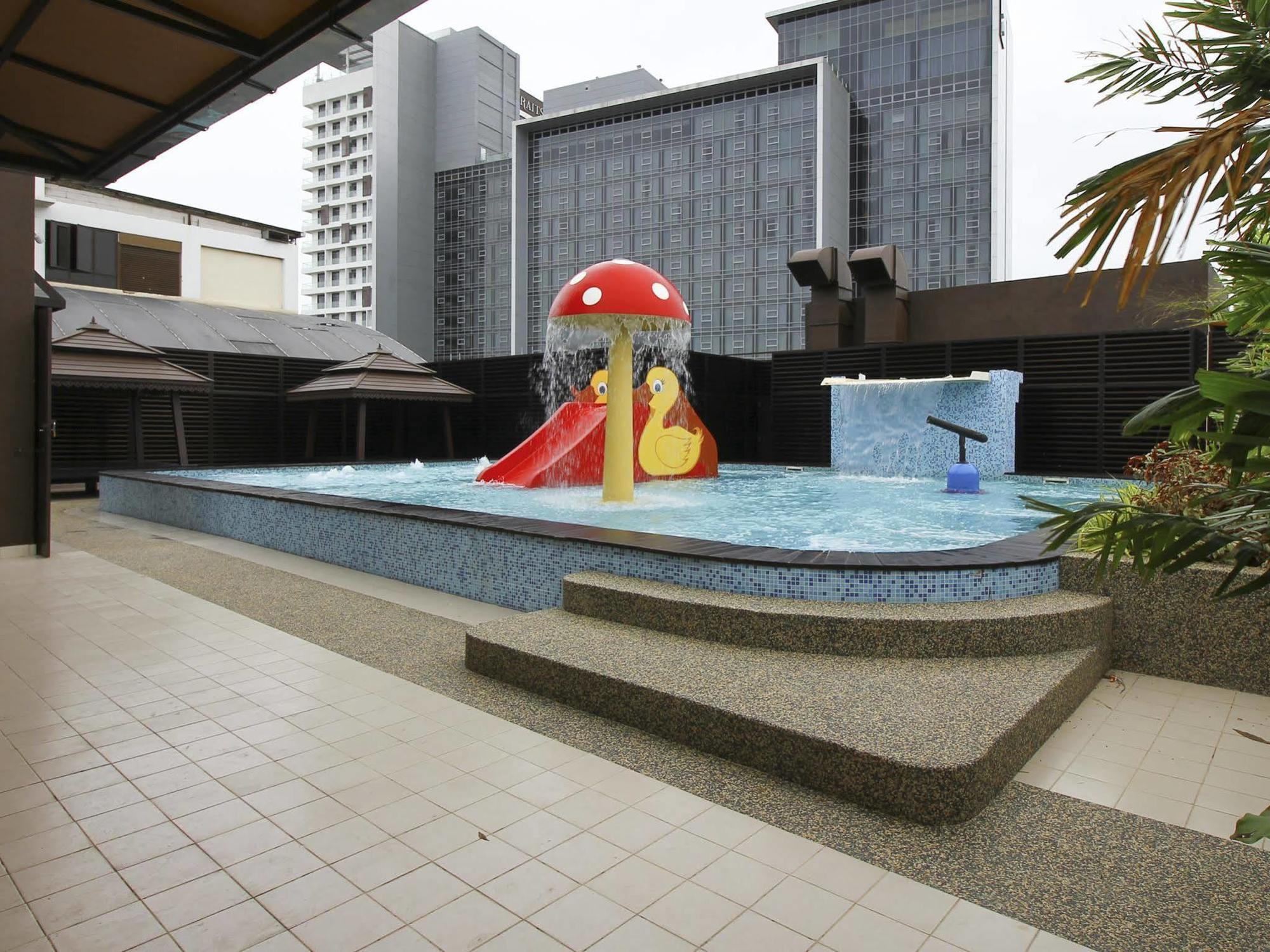 La Boss Hotel Malacca Extérieur photo